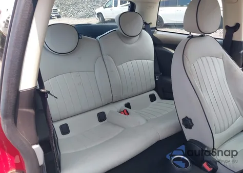 2013 Mini Hardtop Cooper из США, поврежденный, VIN WMWSU3C58DT371771